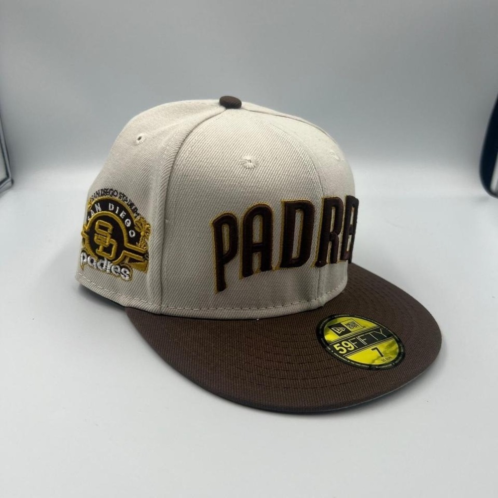 New Era 59FIFTY San‎ Diego Padres Fitted Baseball Hat with Side Patch Size 7